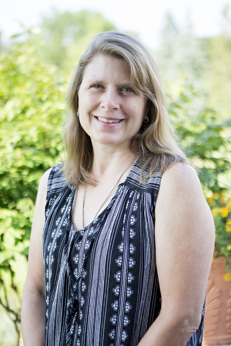 Lisa Anderson, Social Work Outreach Therapist
